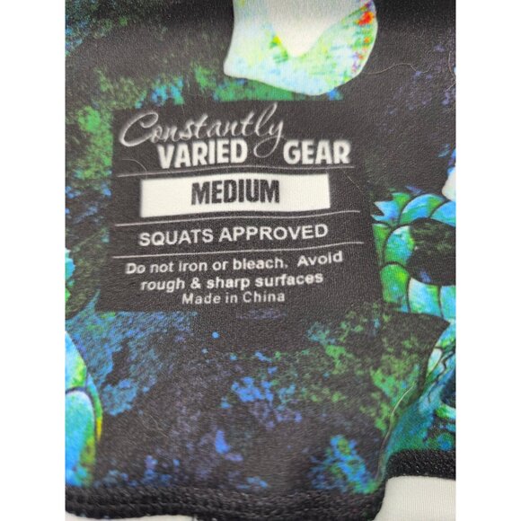 CVG shorts skulls shells green blue black M exercise fitness running pockets - Picture 2 of 4